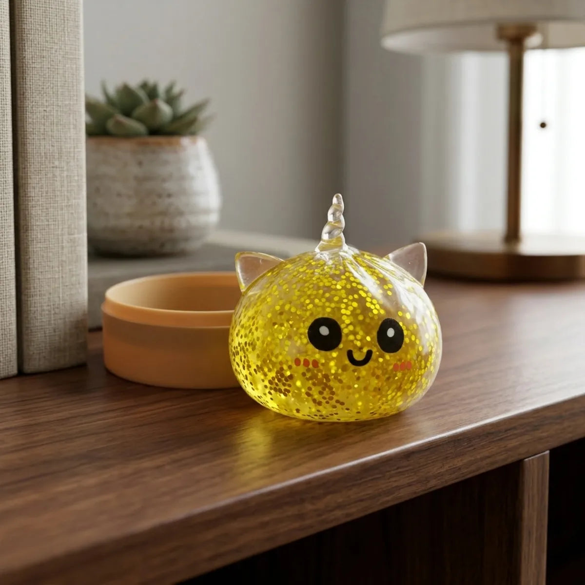 Wishful Gold Unicorn Glitter Dumpling Squishy – view 7