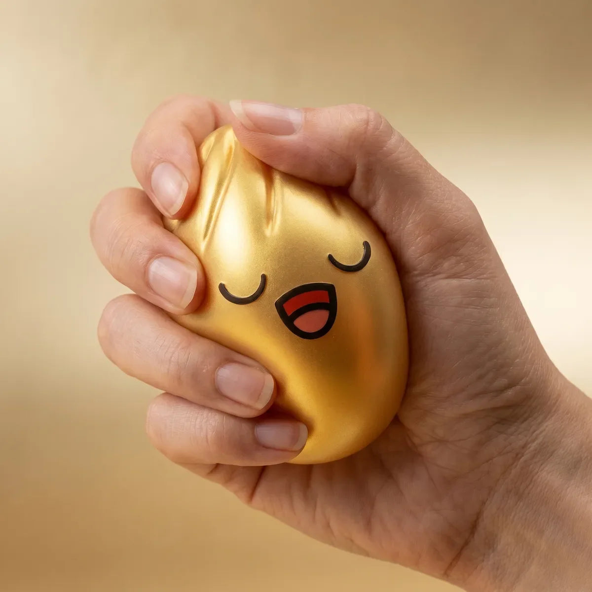Treasure Rare Gold Dumpling Squishy – view 5